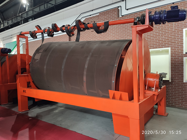 Mesin Roller Screen Non-axis Driven Pemasok Bata Merah GD190X460
